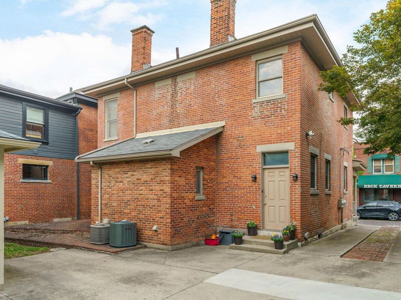 279-281 E Beck Street, Columbus, OH 43206 Photo 14