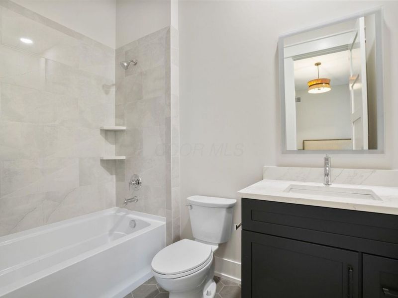 7018 Claymore Drive, Dublin, OH 43017 Photo 8