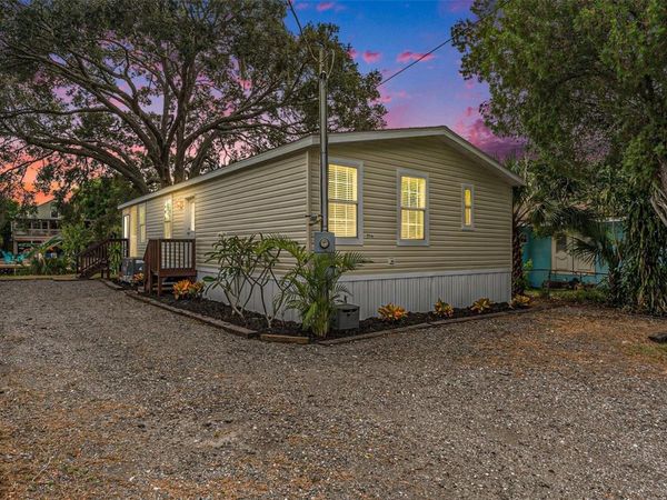 6274 FINE STREET, WEEKI WACHEE, FL 34607