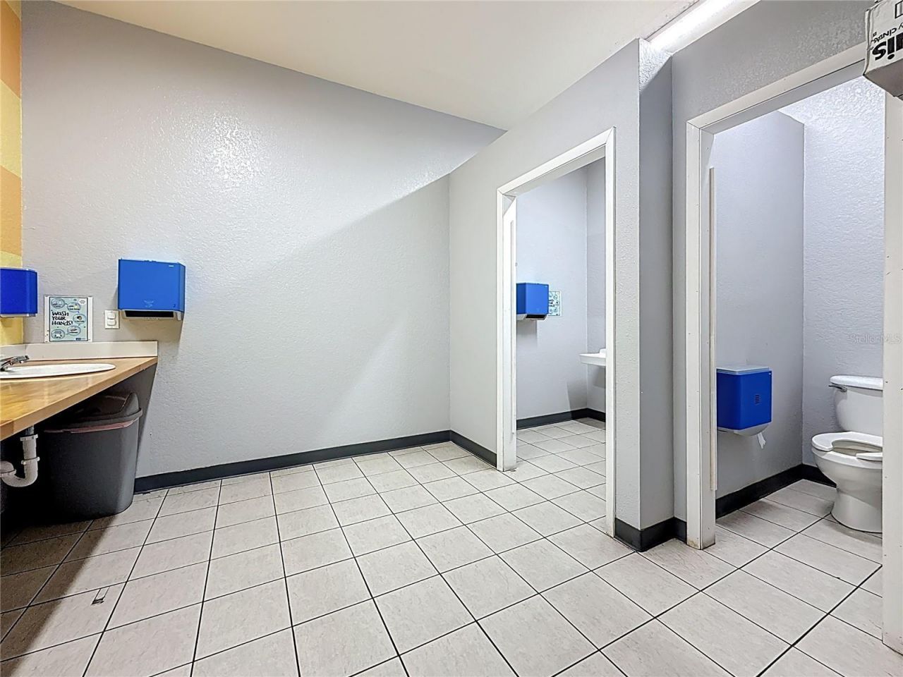 12306 State Road 52, Hudson, FL 34669 Photo