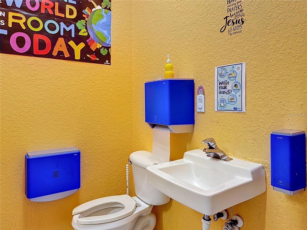 12306 State Road 52, Hudson, FL 34669 Photo