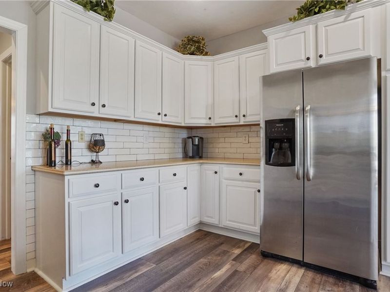 2872 IRONWOOD Drive, Green, OH 44312 Photo 23