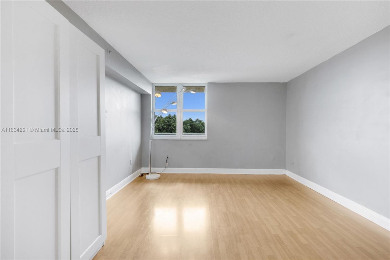 3000 Coral Way, Unit 513, Miami, FL 33145 Photo