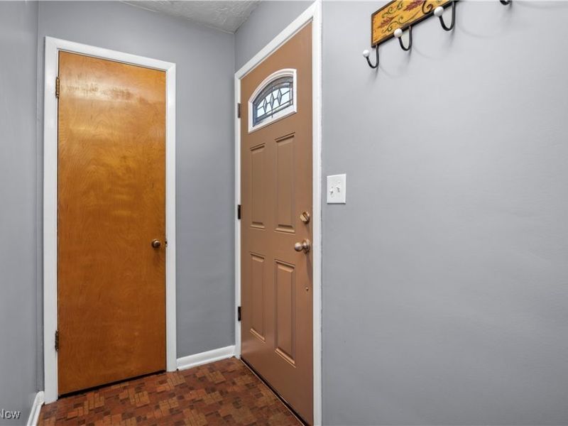 269 Hamilton Avenue, Elyria, OH 44035 Photo 12