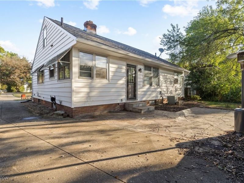 269 Hamilton Avenue, Elyria, OH 44035 Photo 5