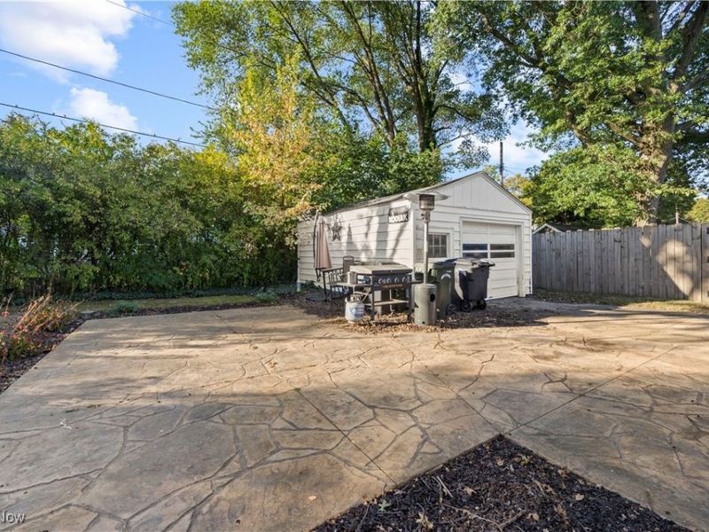 269 Hamilton Avenue, Elyria, OH 44035 Photo 6