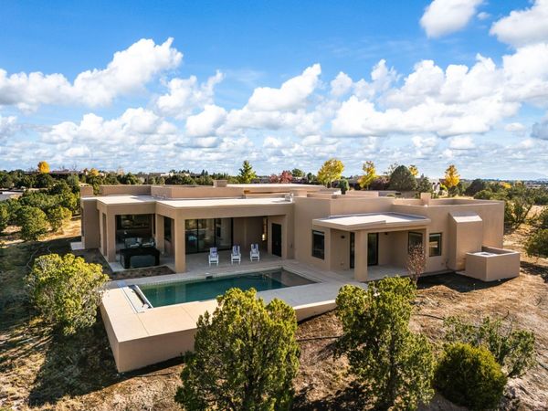 9 Tamarisk Trail, Santa Fe, NM 87506