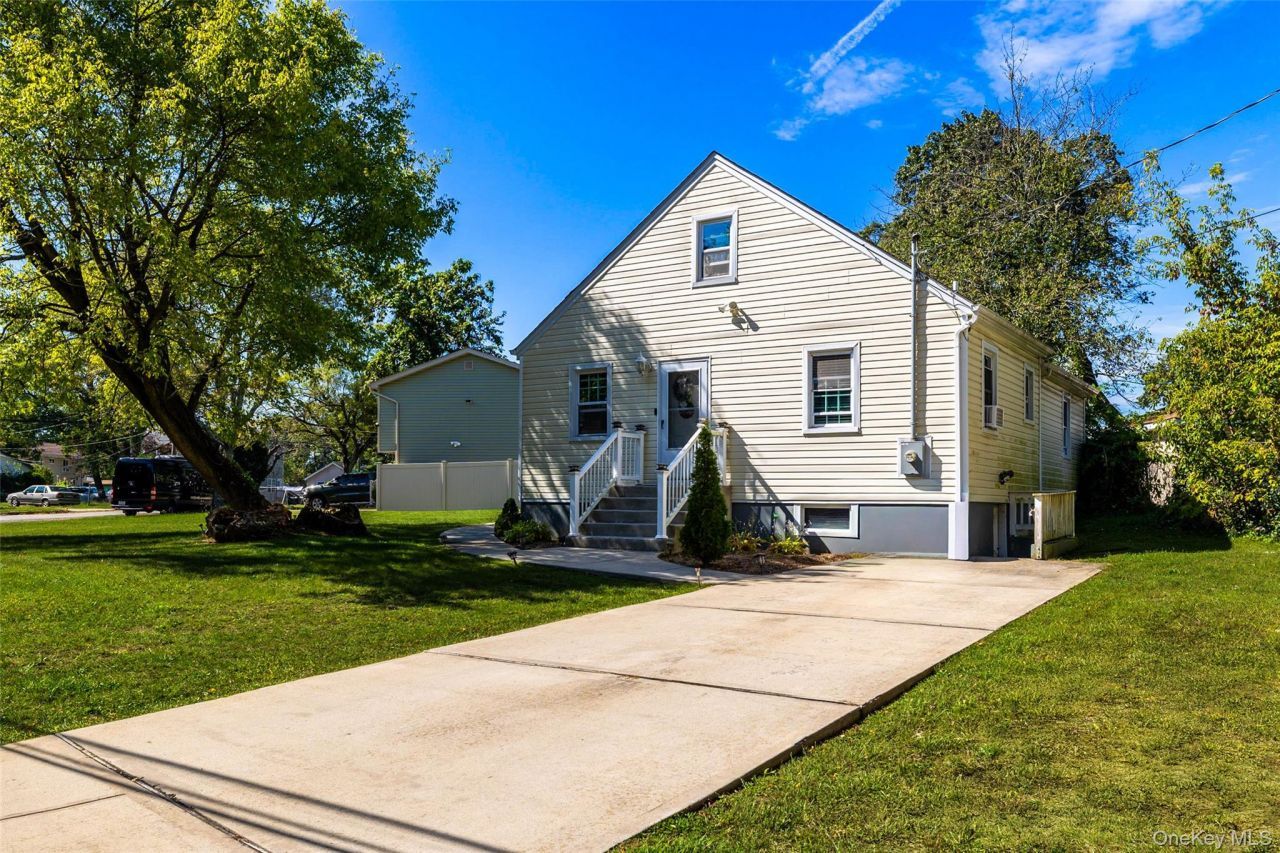 49 Elizabeth Street, Roosevelt, NY 11575 Main Photo