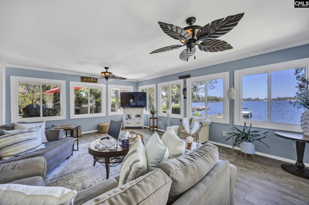 131 West Circle Drive Photo 18