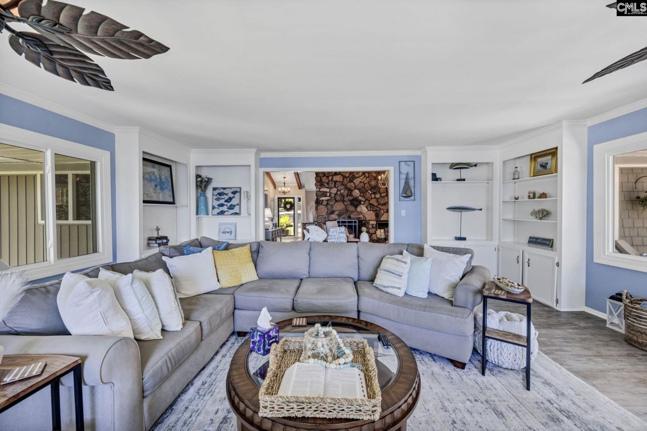 131 West Circle Drive Photo 19