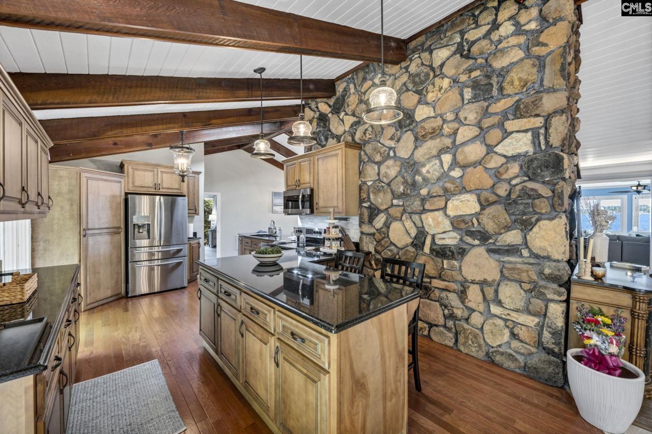 131 West Circle Drive Photo 26