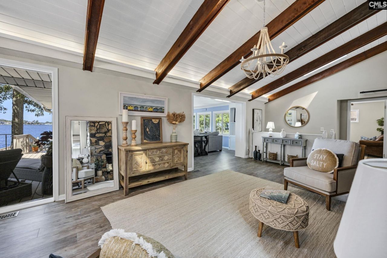 131 West Circle Drive Photo 31