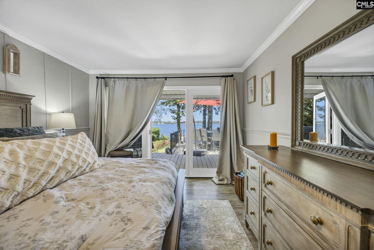 131 West Circle Drive Photo 34