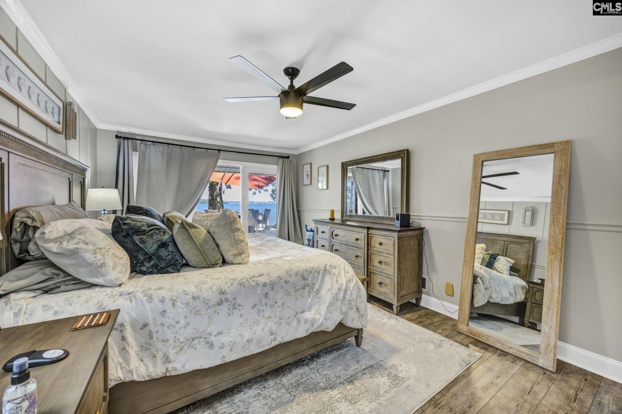 131 West Circle Drive Photo 35