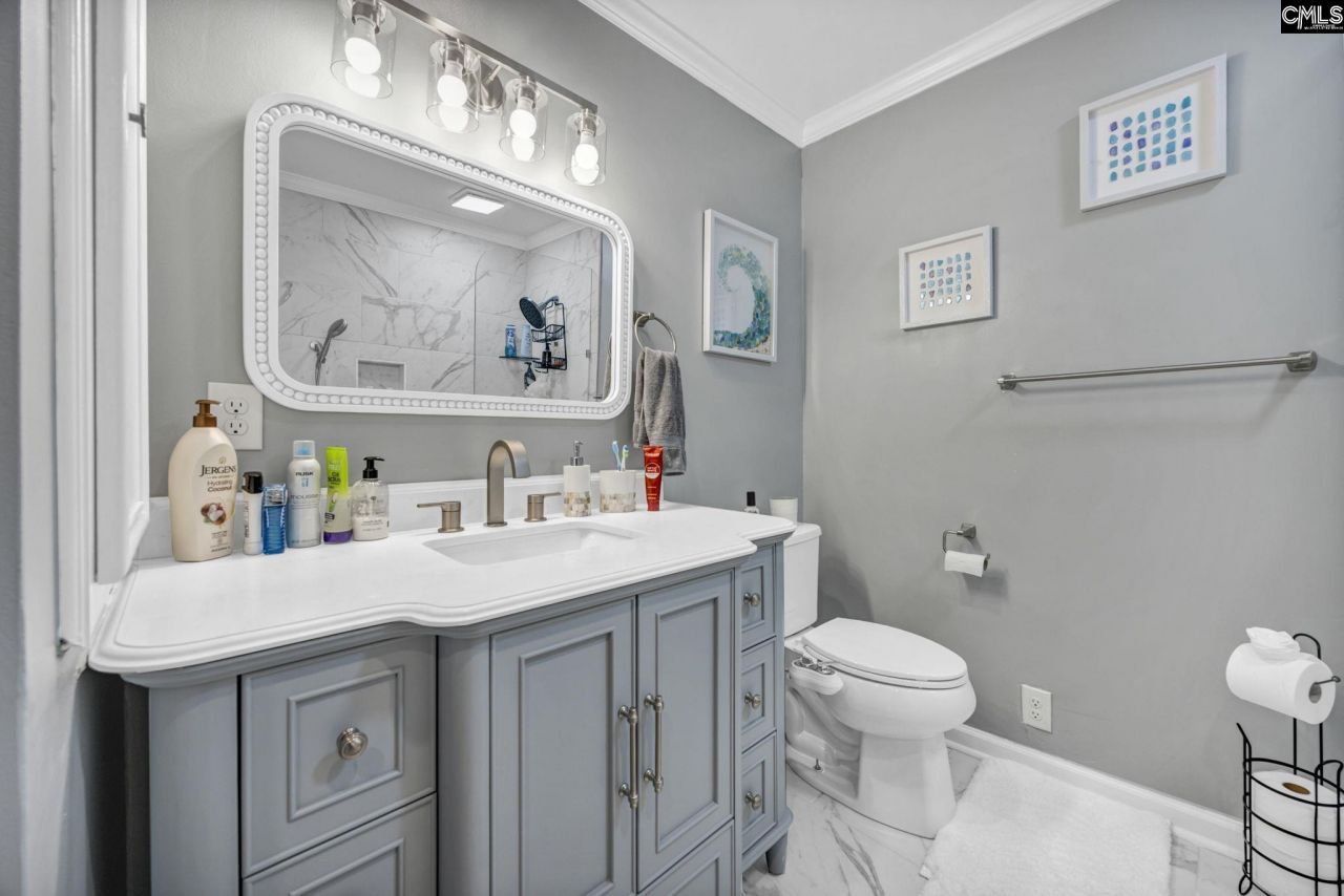 131 West Circle Drive Photo 37