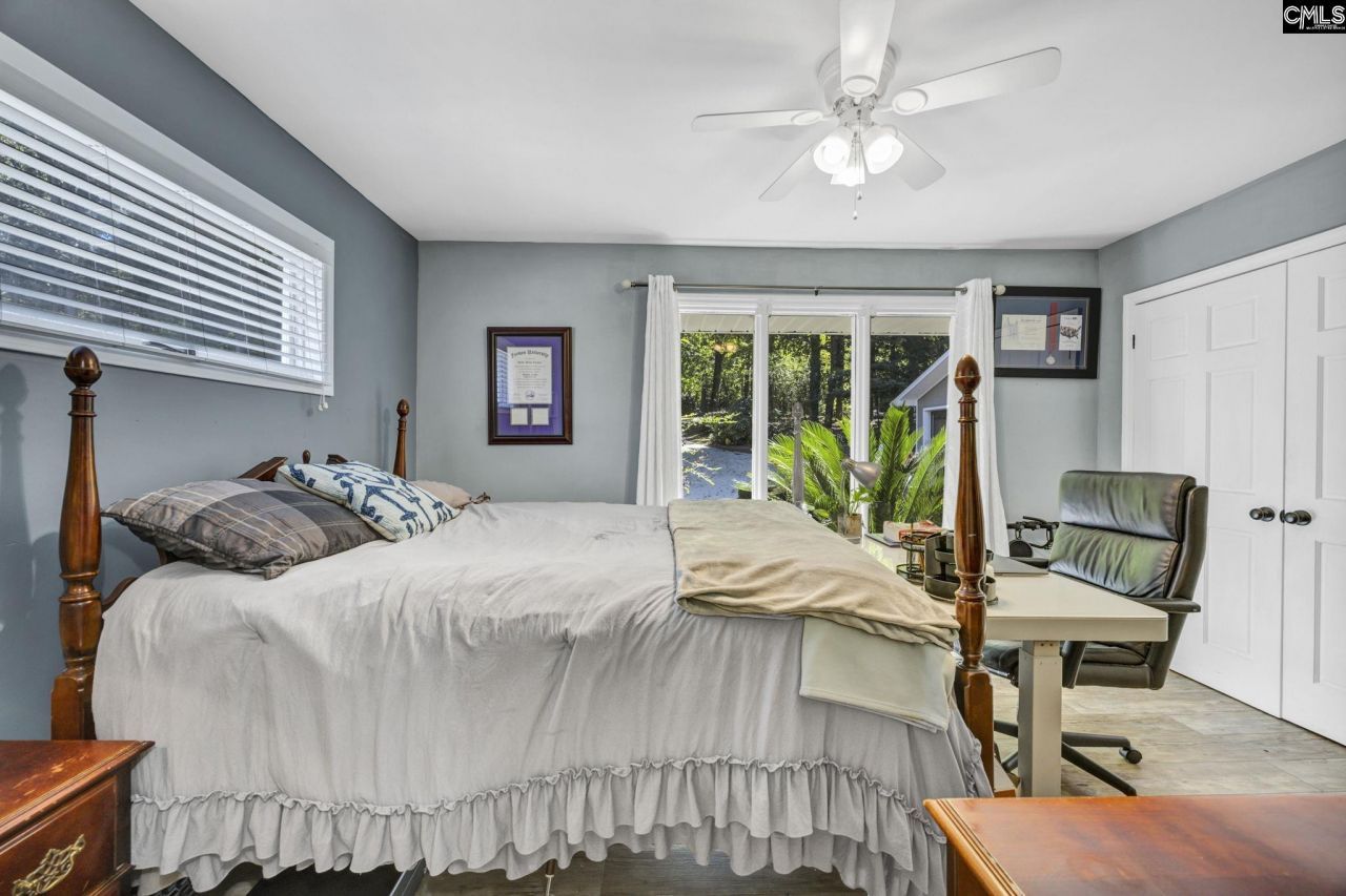 131 West Circle Drive Photo 41