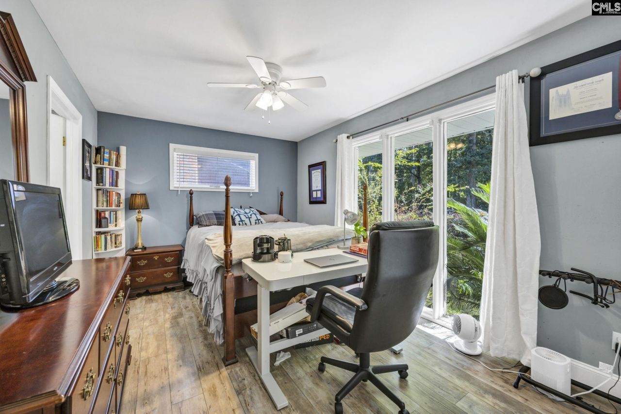 131 West Circle Drive Photo 41