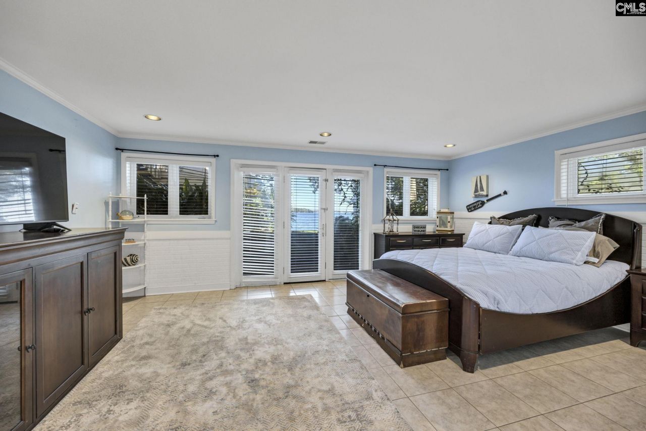 131 West Circle Drive Photo 47