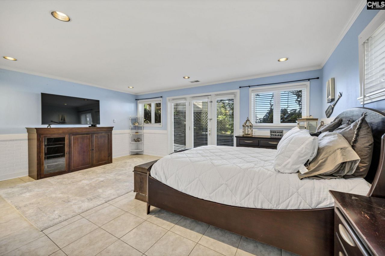 131 West Circle Drive Photo 49