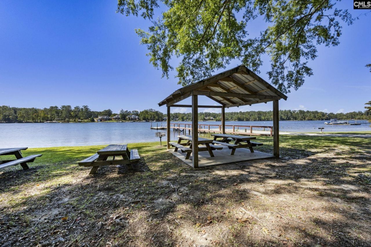 131 West Circle Drive Photo 70