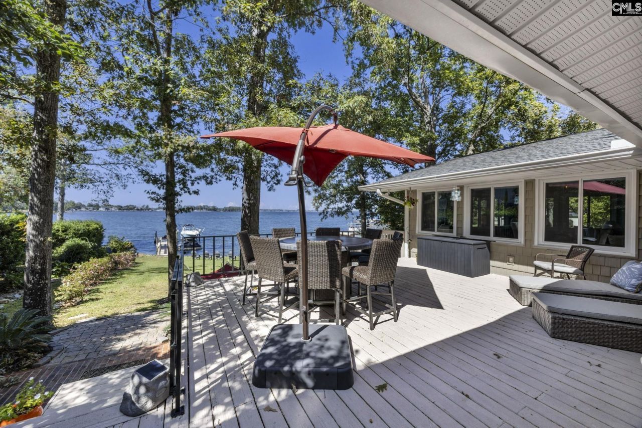 131 West Circle Drive Photo 9