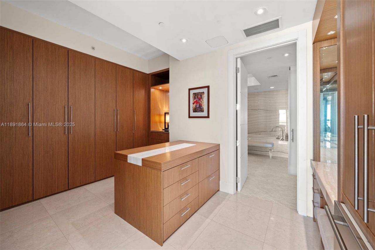 9705 Collins Ave, Unit 1402N, Bal Harbour, FL 33154 Photo