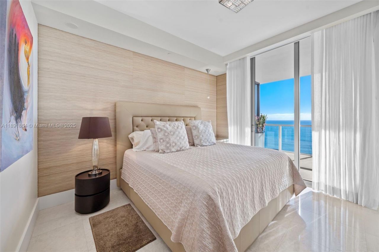 9705 Collins Ave, Unit 1402N, Bal Harbour, FL 33154 Photo