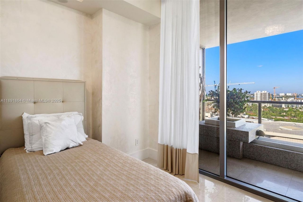 9705 Collins Ave, Unit 1402N, Bal Harbour, FL 33154 Photo