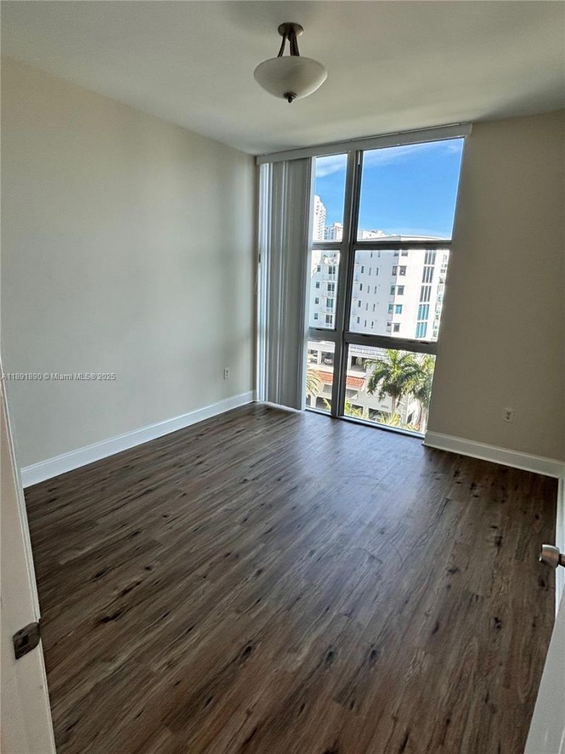 3131 NE 188th St, Unit 1-809, Aventura, FL 33180 Photo