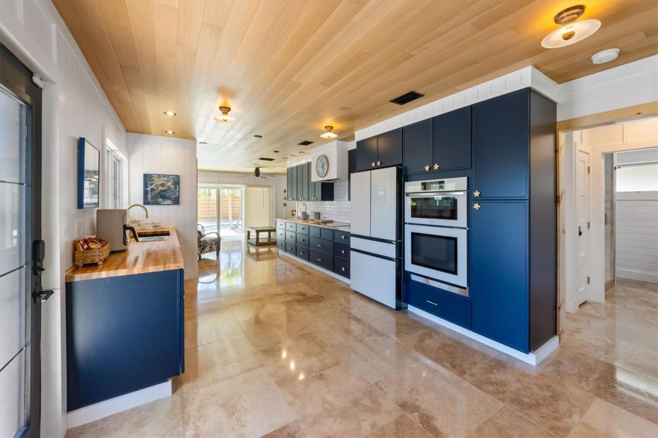 412 Alamanda Road, Anna Maria, FL 34216 Photo