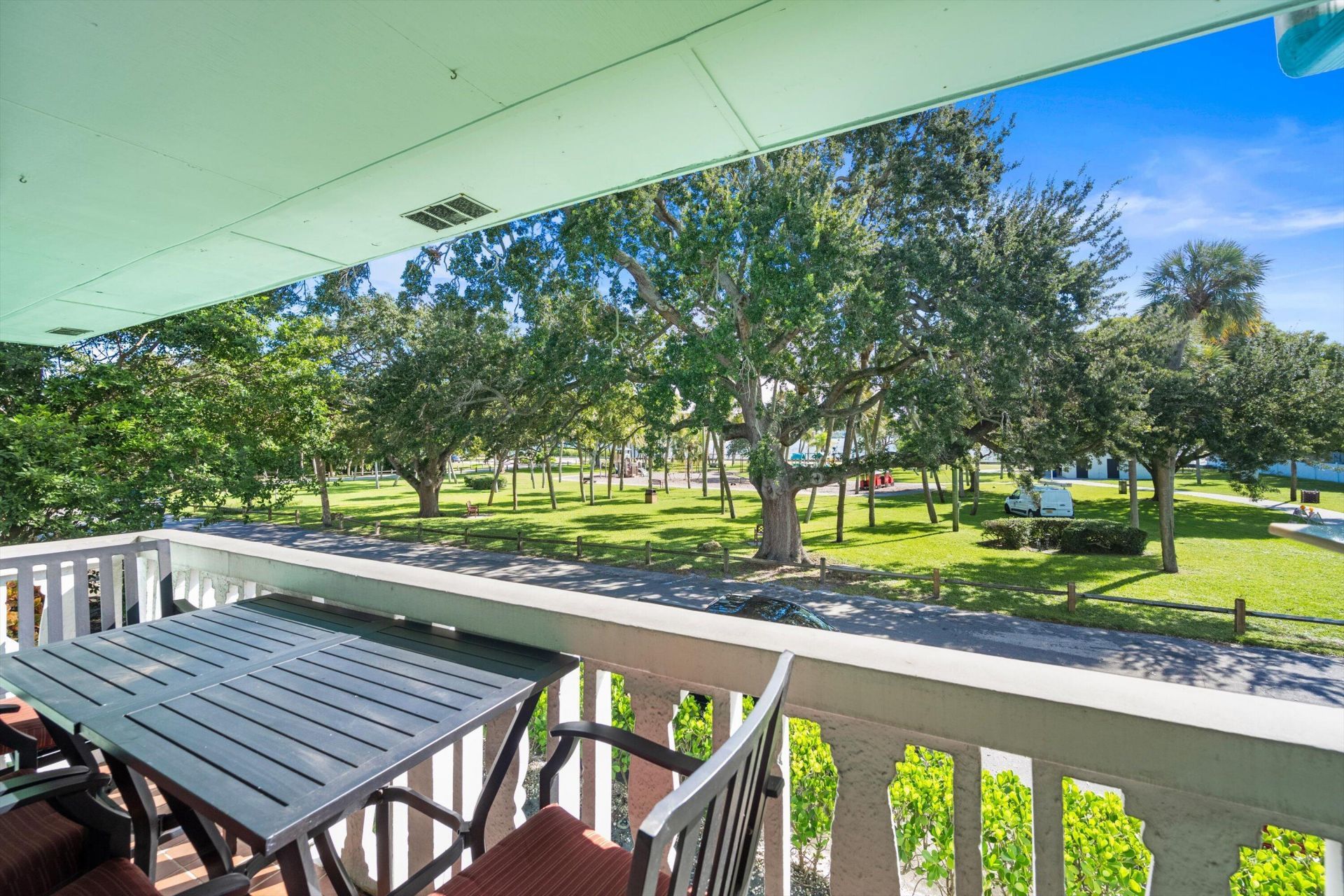421 S Lakeside Drive, Unit 7, Lake Worth Beach, FL 33460 Photo