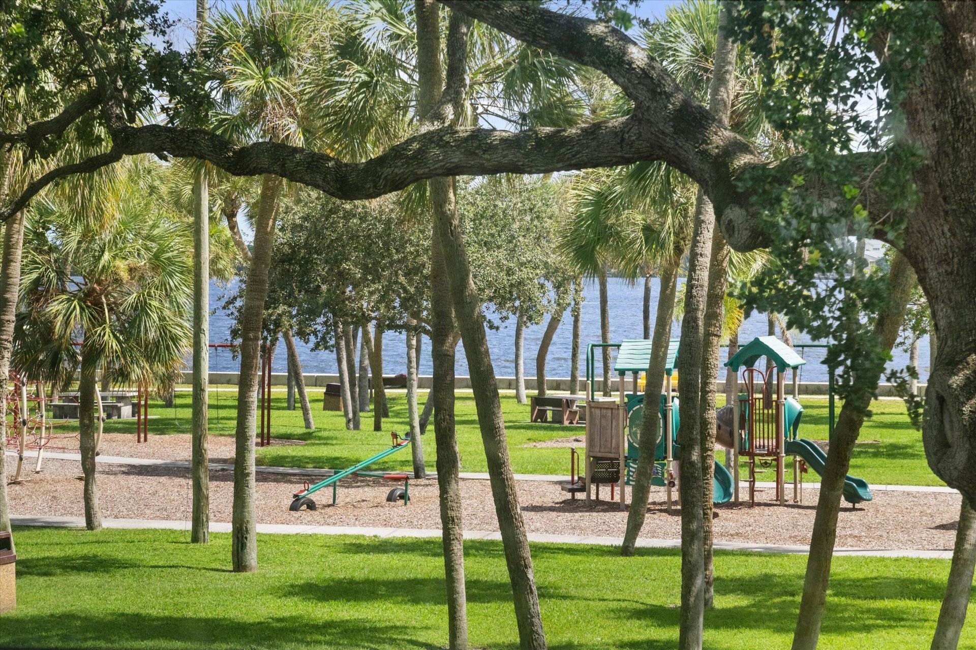 421 S Lakeside Drive, Unit 7, Lake Worth Beach, FL 33460 Photo