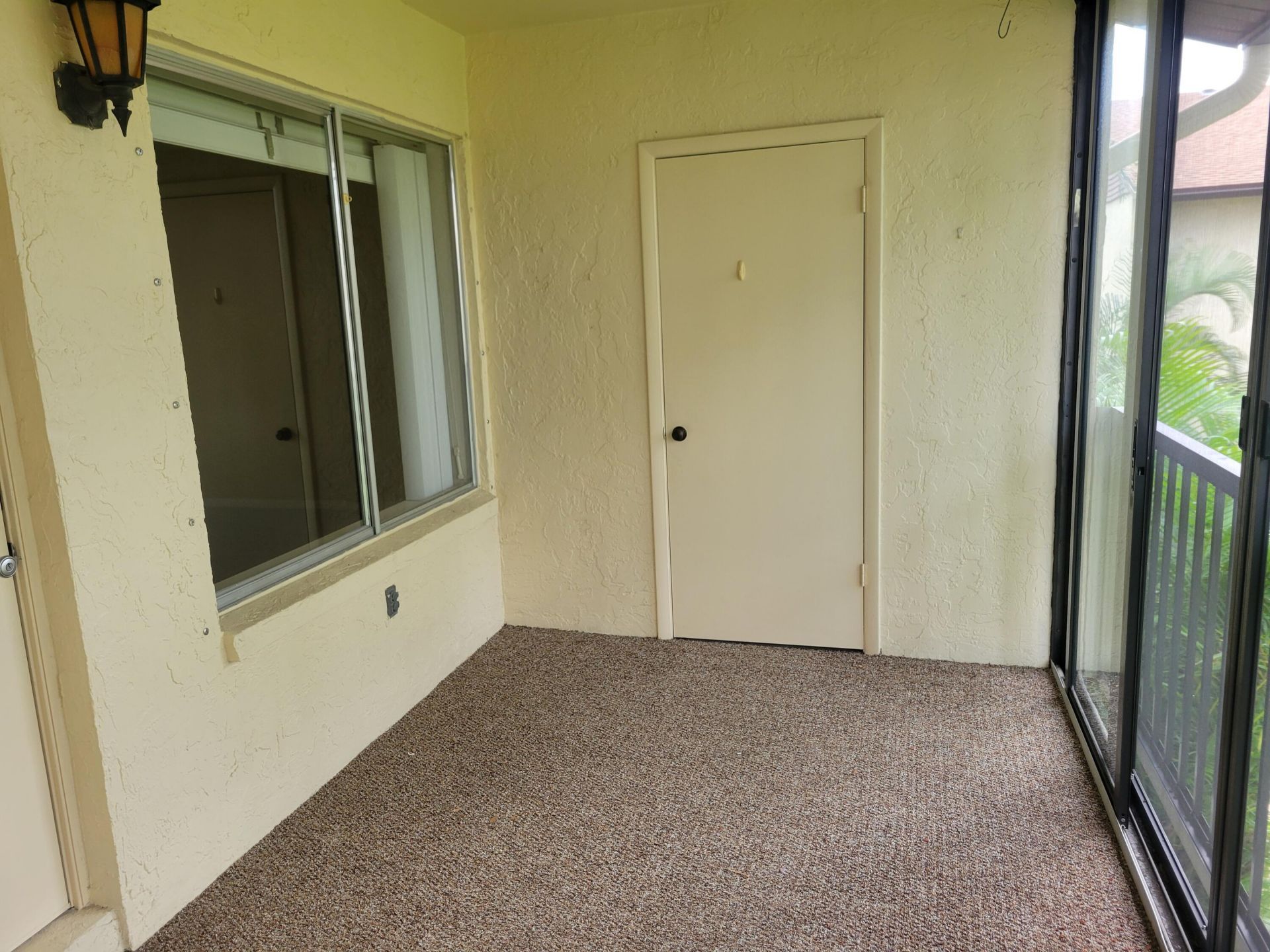 325 Knotty Pine Circle, Unit B-2, Greenacres, FL 33463 Photo