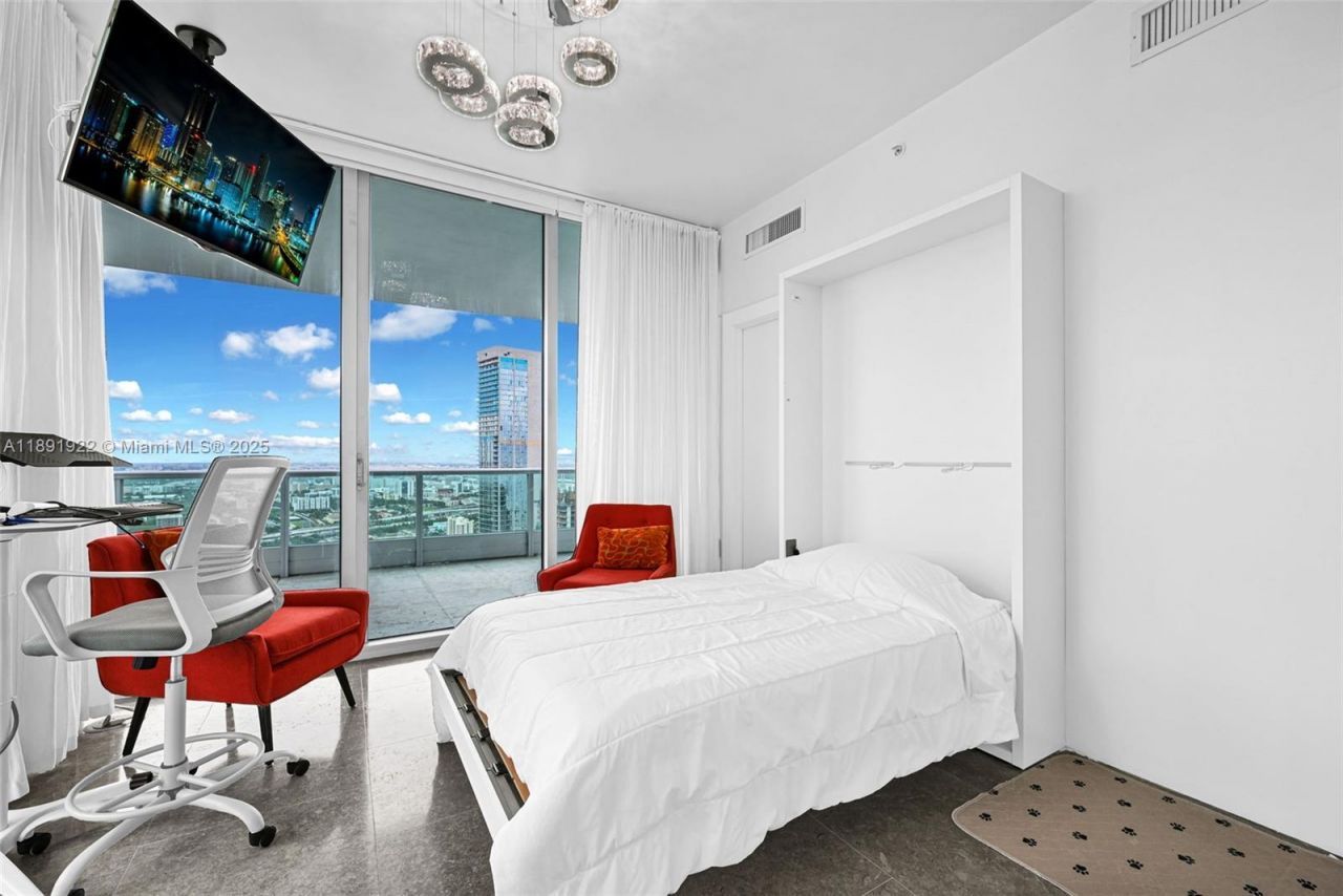 900 Biscayne Blvd, Unit 4901, Miami, FL 33132 Photo