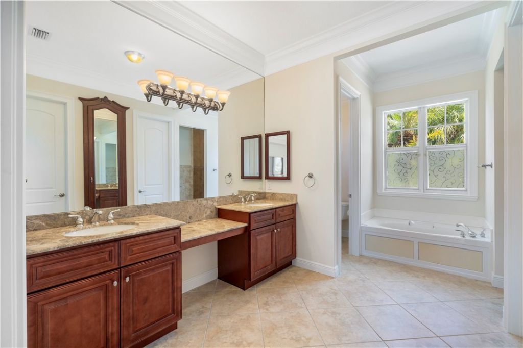 106 King Fisher Way, Sebastian, FL 32958 Photo