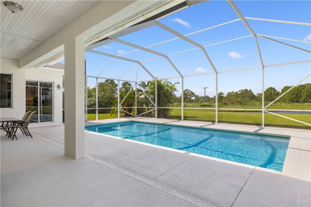 106 King Fisher Way, Sebastian, FL 32958 Photo