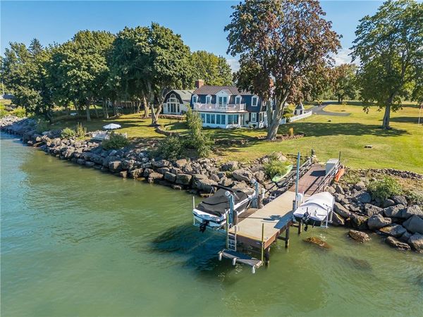 3079 Lake Road, Williamson, NY 14589