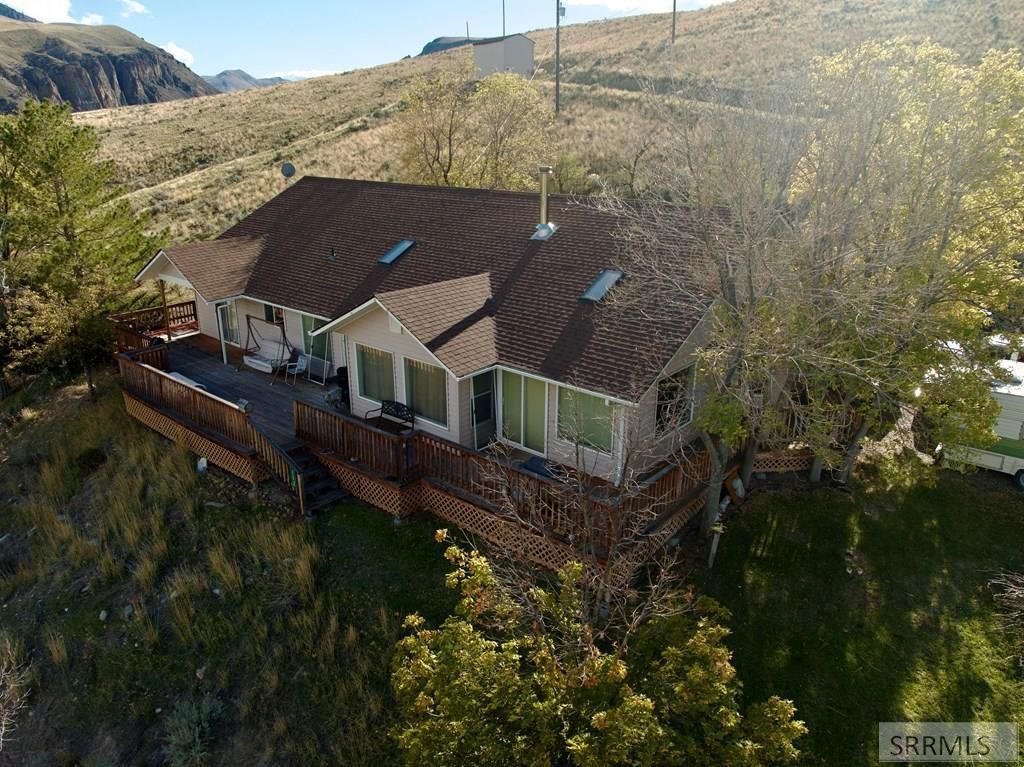 112 W Bluebird Circle, Salmon, ID 83467 Main Photo