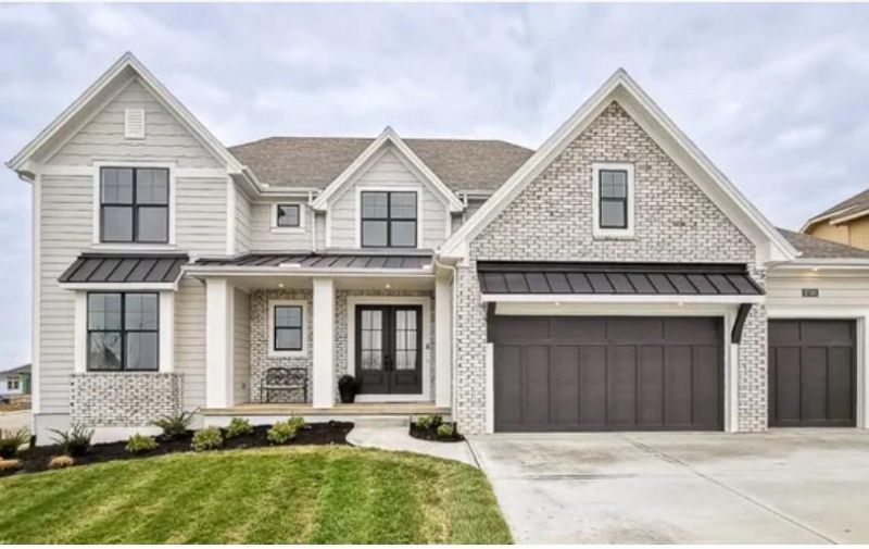 321 NW Lovins Drive, Lees Summit, MO 64081 Main Photo