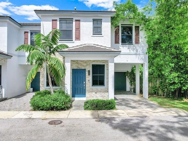1901 SW 5th Ct, Fort Lauderdale, FL 33312