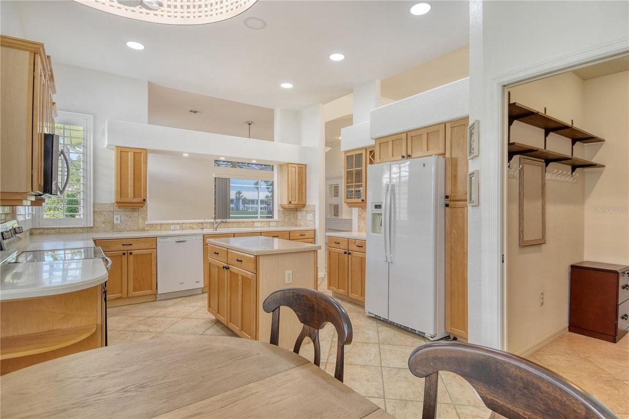 340 Bermuda Court, Unit 5, Venice, FL 34293 Photo