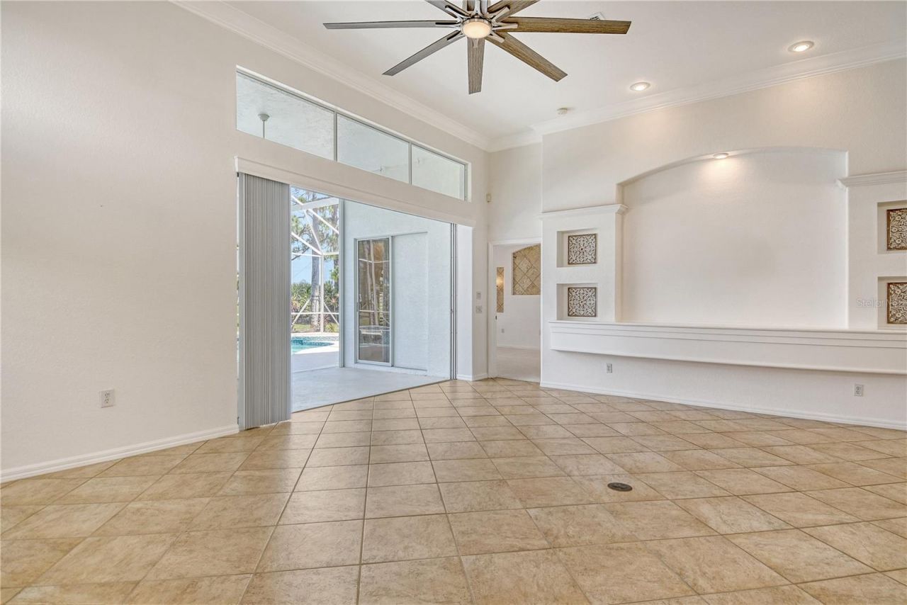 340 Bermuda Court, Unit 5, Venice, FL 34293 Photo