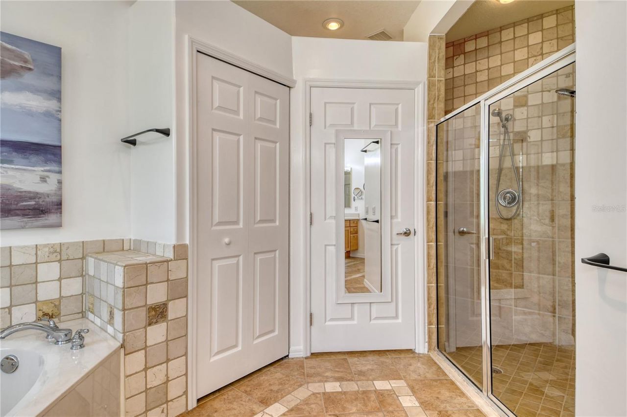 340 Bermuda Court, Unit 5, Venice, FL 34293 Photo