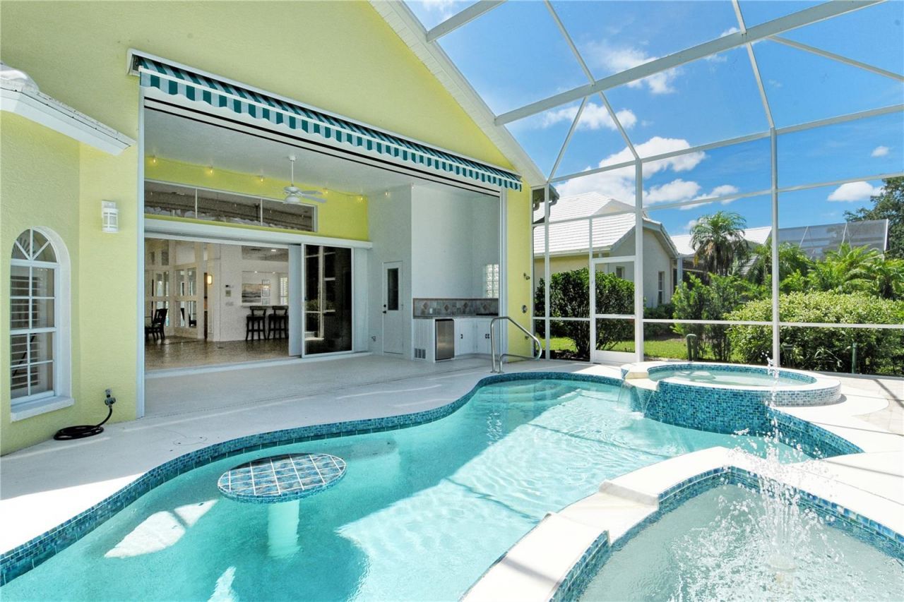 340 Bermuda Court, Unit 5, Venice, FL 34293 Photo