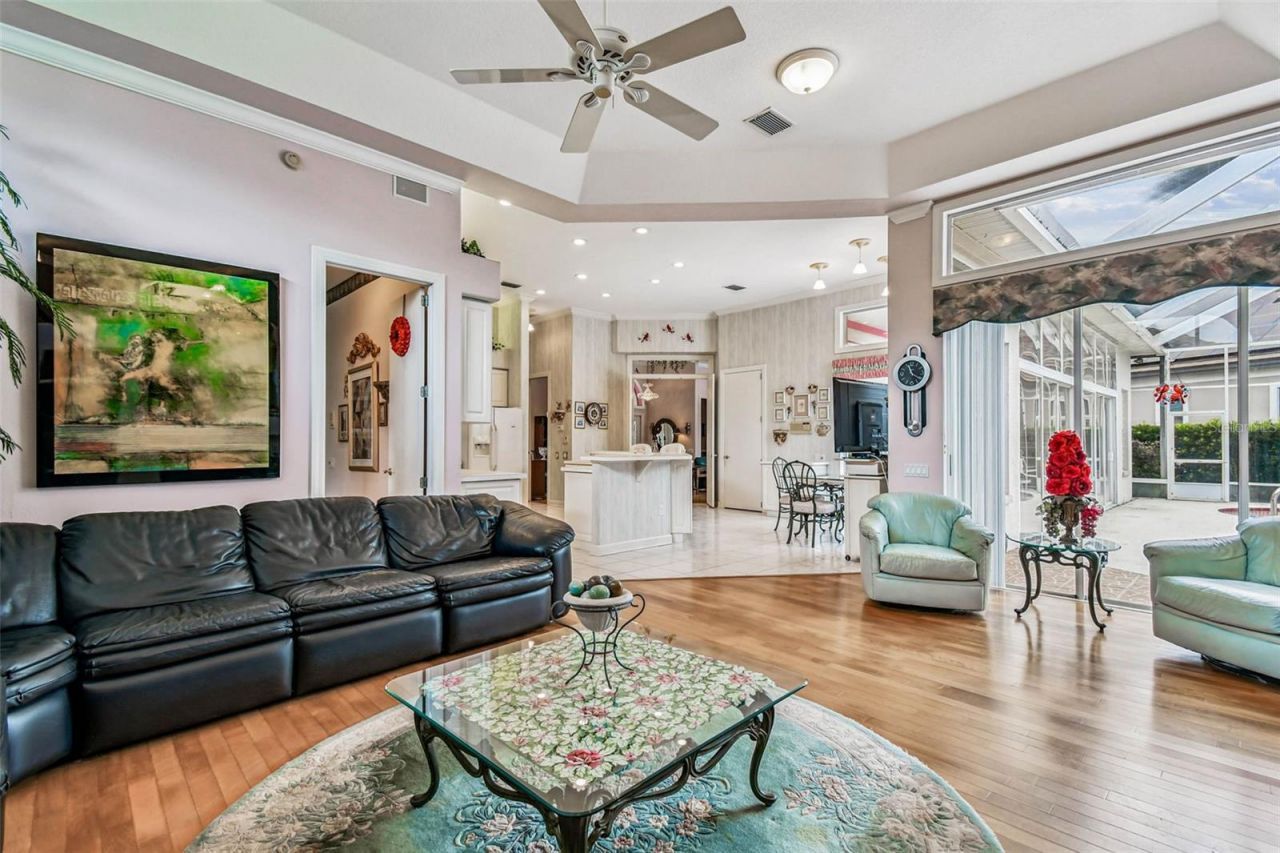 8675 Buttonwood Lane N, Pinellas Park, FL 33782 Photo