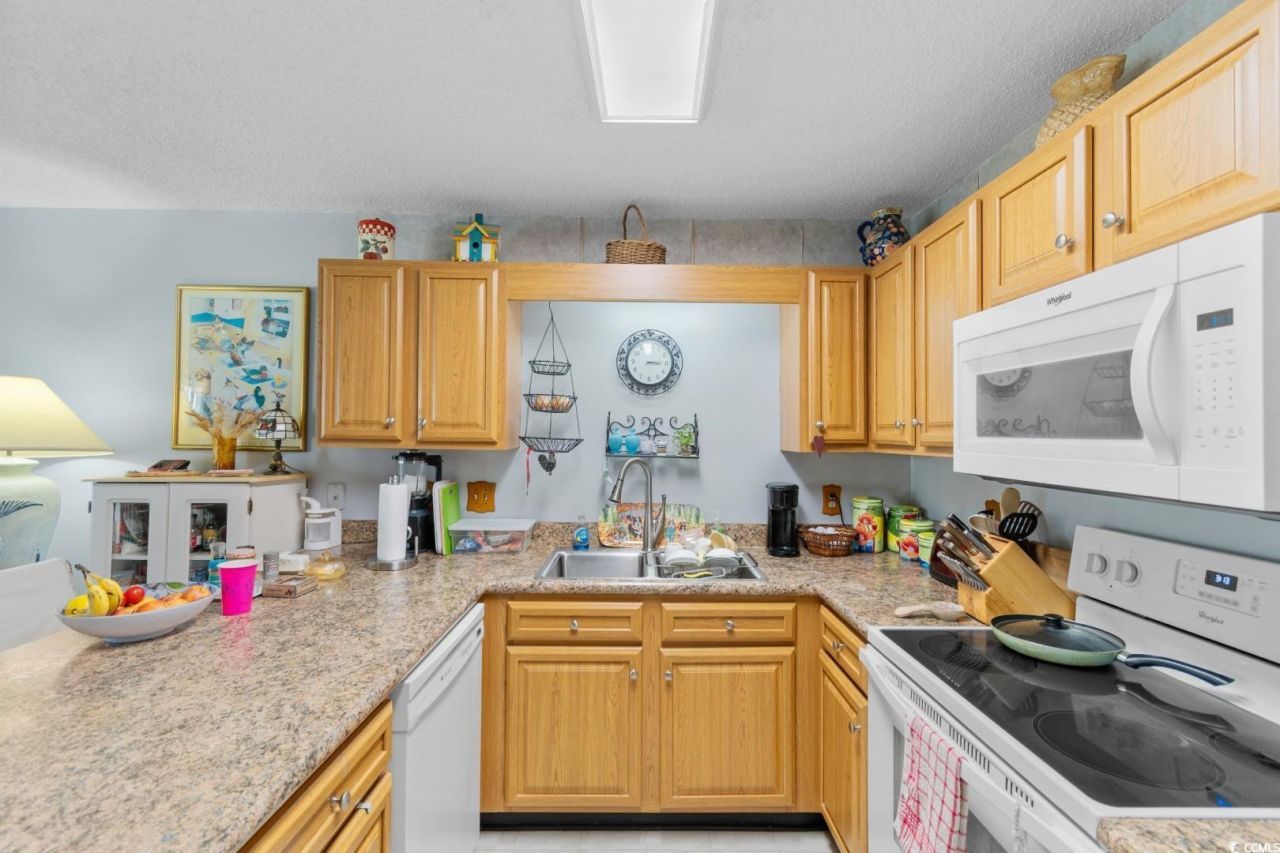 510 Fairwood Lakes Dr. Photo 6