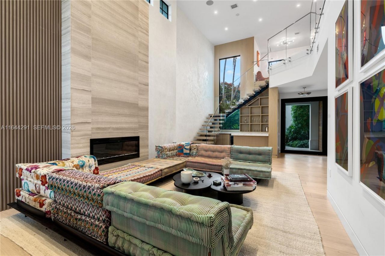 4442 Prairie Ave, Miami Beach, FL 33140 Photo