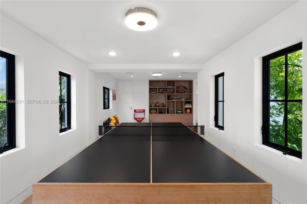 4442 Prairie Ave, Miami Beach, FL 33140 Photo