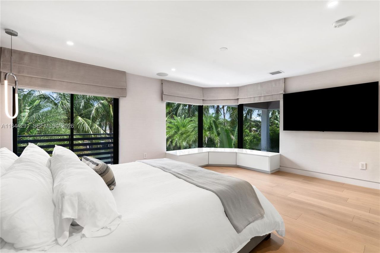 4442 Prairie Ave, Miami Beach, FL 33140 Photo