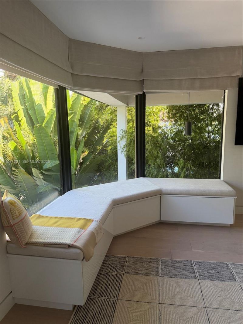 4442 Prairie Ave, Miami Beach, FL 33140 Photo